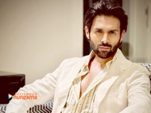 Kartik Aaryan hd images 3