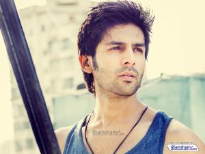 kartik aaryan wallpapers 27