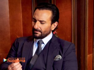 saif ali khan hdphone photos 4