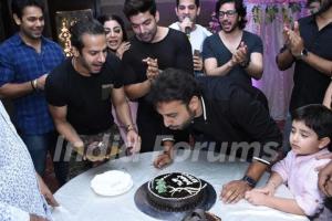 karanveer mehra hd images 13